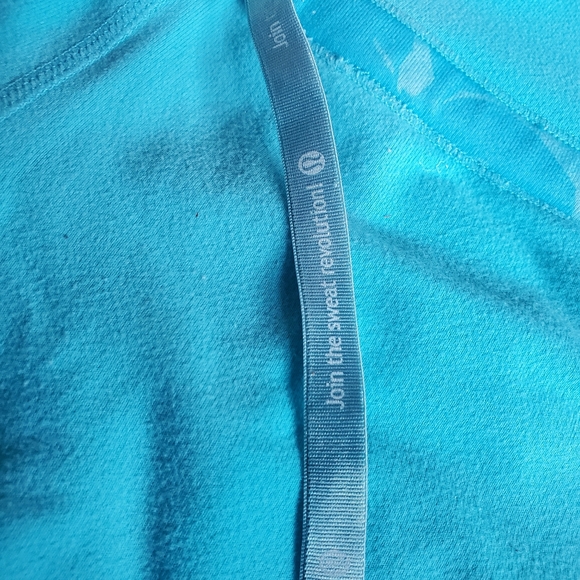 Lululemon shorts - Picture 2 of 4